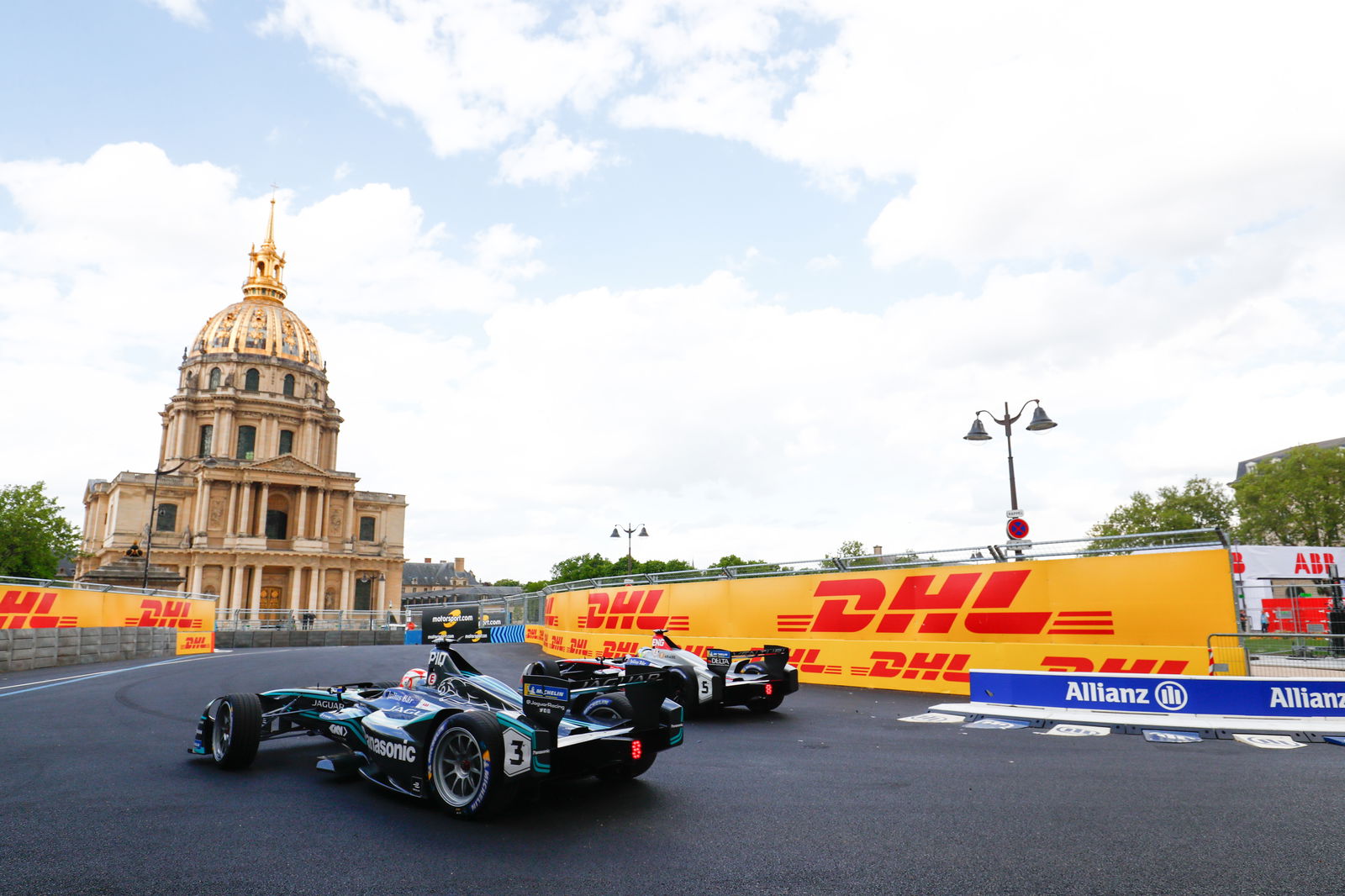 Dominant Vergne controls dramatic Paris E-Prix 